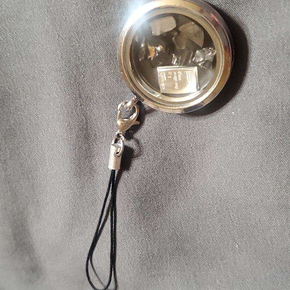 Glass locket keychain with EMF blocking shungite & Valcambi Silver 1 gram bar! - Picture 3 of 5